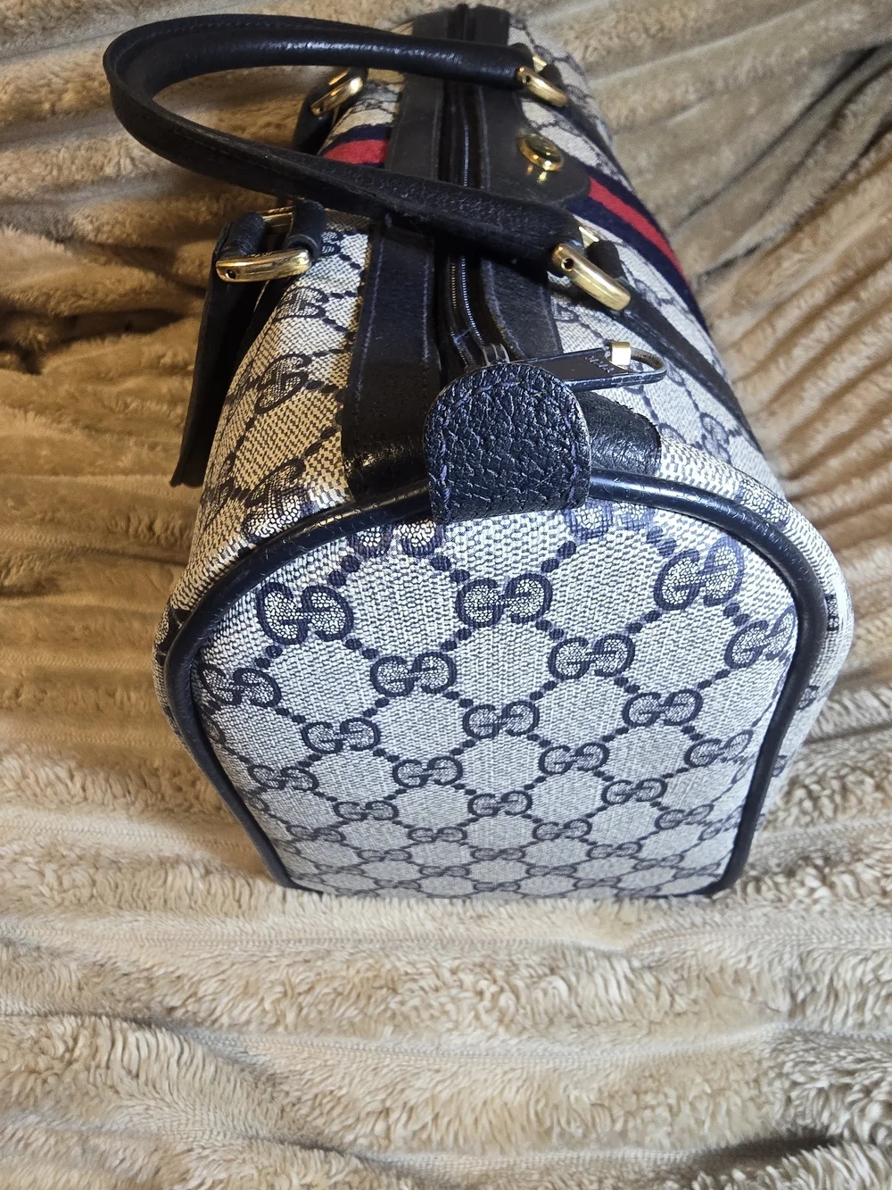 Authentic Vintage Gucci GG Supreme Navy Web Sherry Line Boston Bag